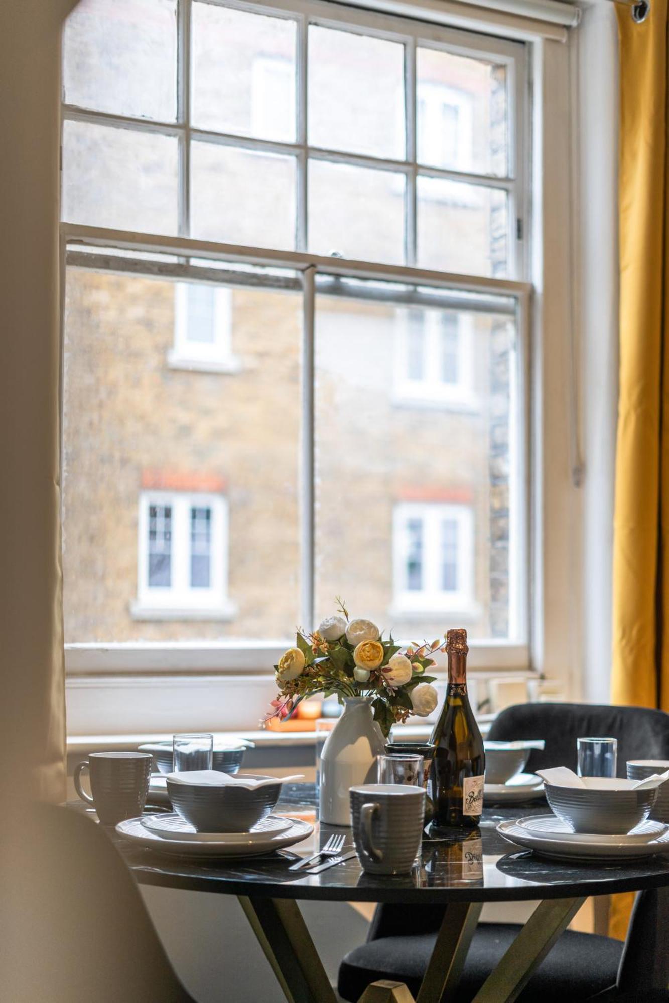 Chic Urban Retreat 1 Bedroom Gem In Covent Garden London Eksteriør billede